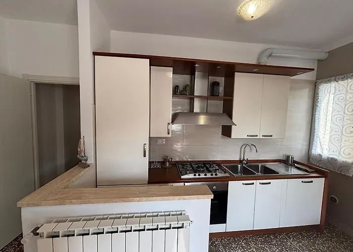 Mare Sotto Casa Bilocale Sulla Libera *